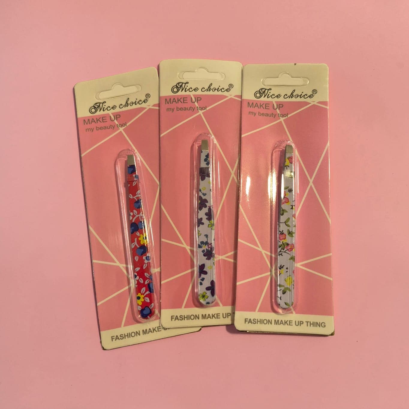 Pinza para cejas